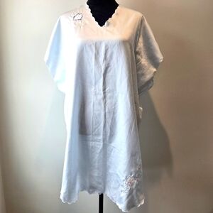 Vintage Nicole Women's Pale Blue Embroidered Floral Detail Nightgown Pajama M